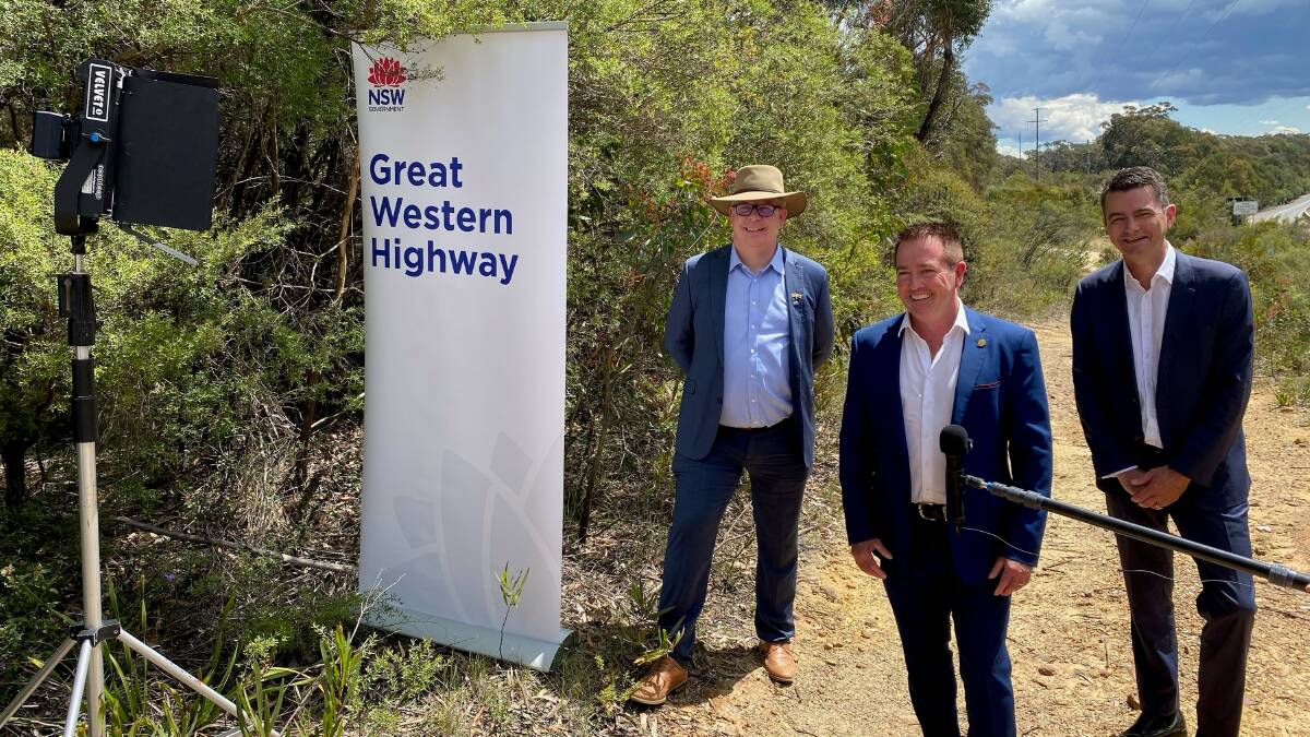 Alistair Lunn from Transport for NSW, then-Minister for Regional Roads and Bathurst MP Paul Toole and NSW MLC Shayne Mallard at the announcement in late 2020 that a tunnel would be going under Blackheath. Picture supplied.